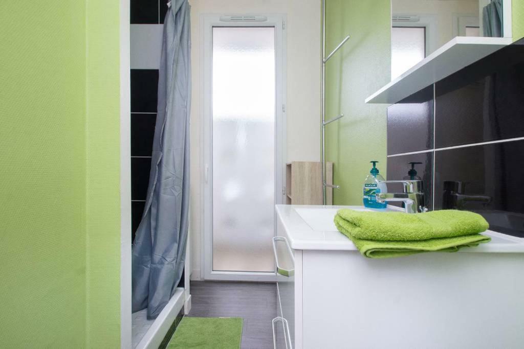 Appartement 2 Chambres - Parking Prive Рен Екстериор снимка